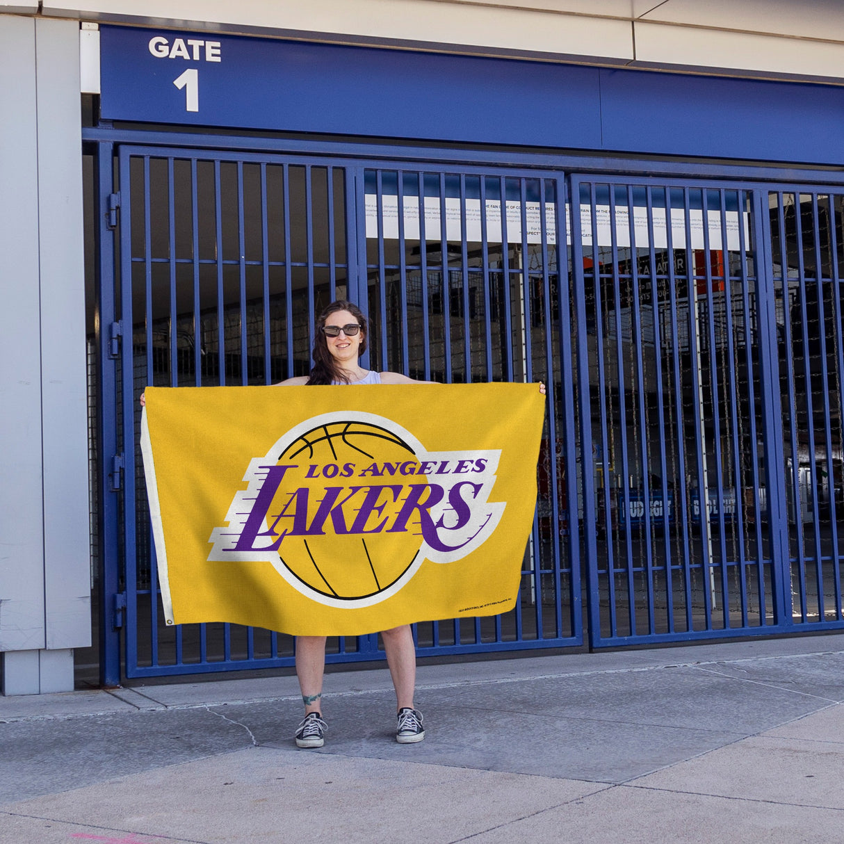 Rico Industries NBA Los Angeles Lakers Yellow 3' x 5' Banner Flag-4