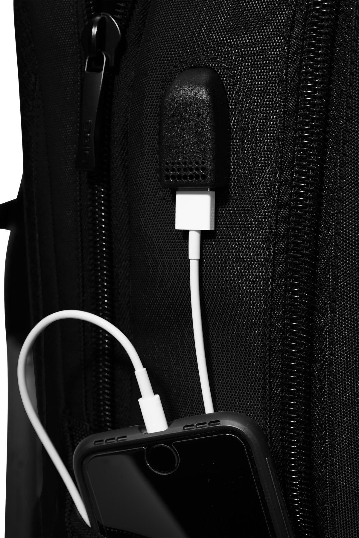 OGIO Connected Pack. 91008 Corporate Accessories Bags & Backpacks