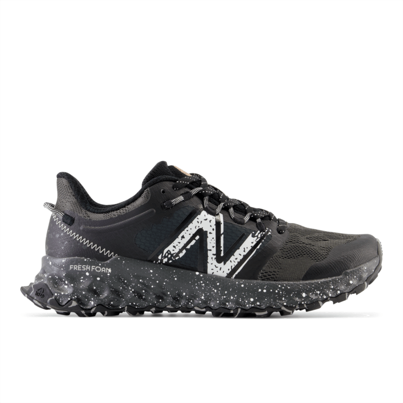 New balance running grag trail trainers in black clearance