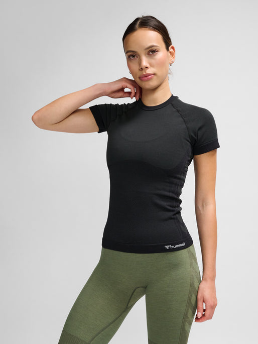 Hummel Women's Clea Seamless Tight T-Shirt Womens Apparel Shirts & Tops