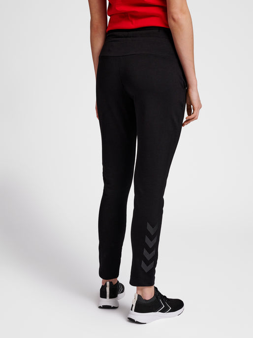 Hummel Women's Noni 2.0 Tapered Pants Womens Apparel Pants & Sweatpants