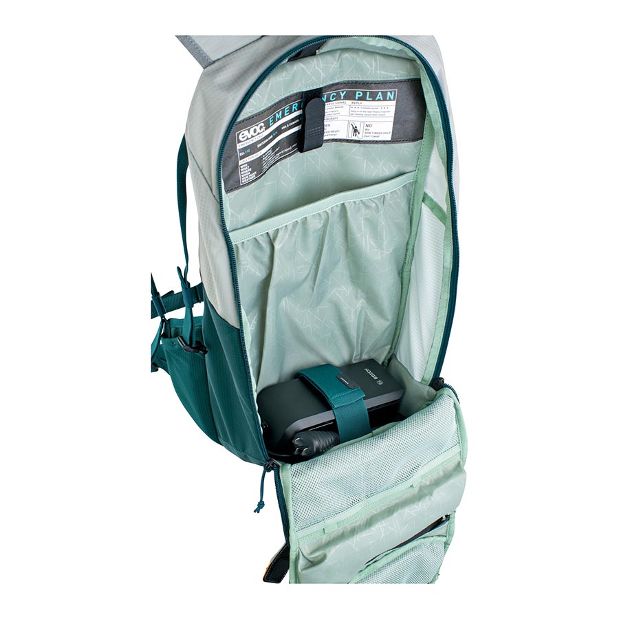 EVOC E-Ride 12 Hydration Bags-10
