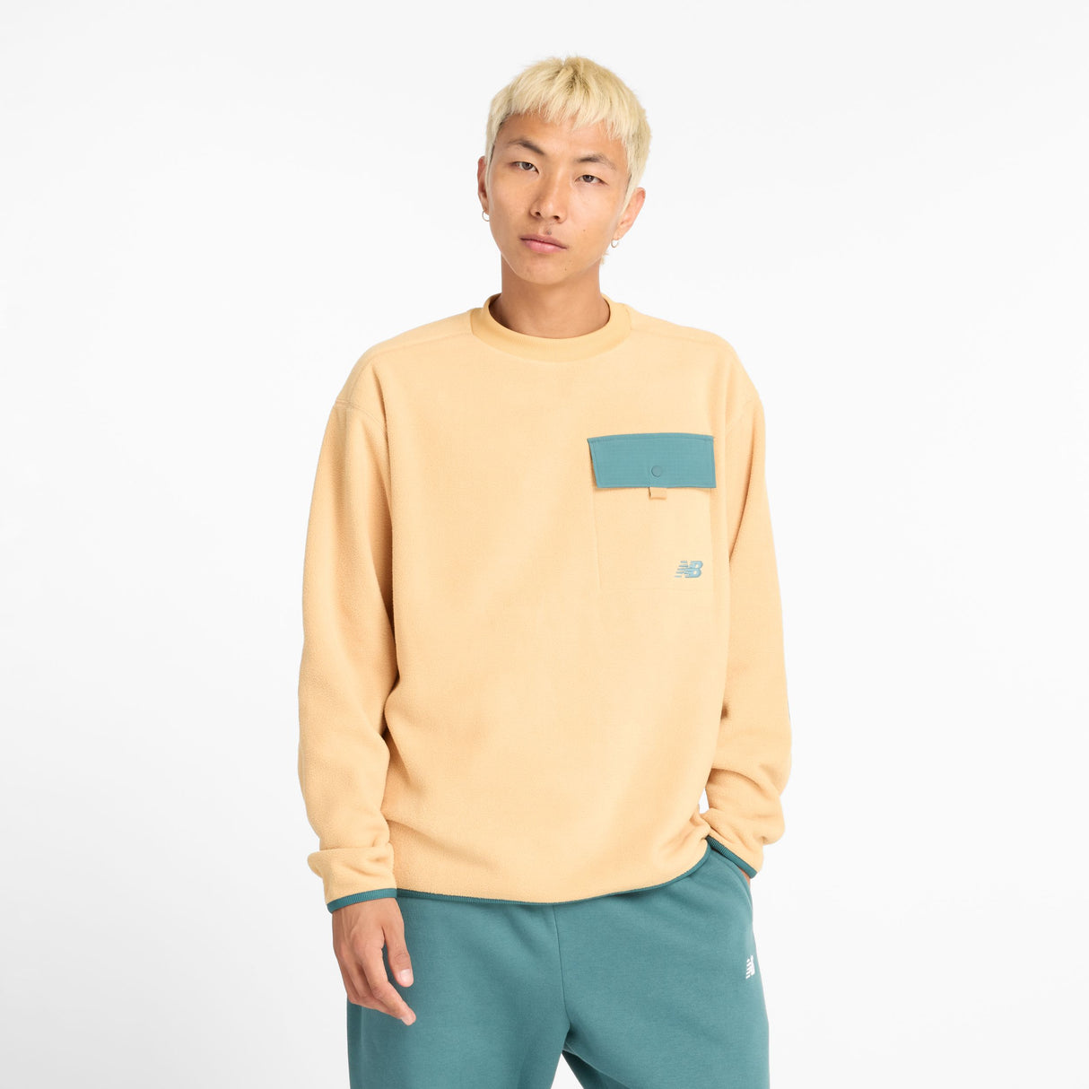 New Balance Men's Lindor Fleece Pullover Mens Apparel Sweatshirts & Fleece