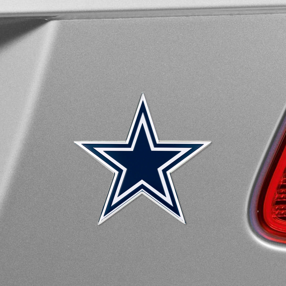 Fanmats Dallas Cowboys Heavy Duty Aluminum Embossed Color Emblem Fan Gear NFL Dallas Cowboys