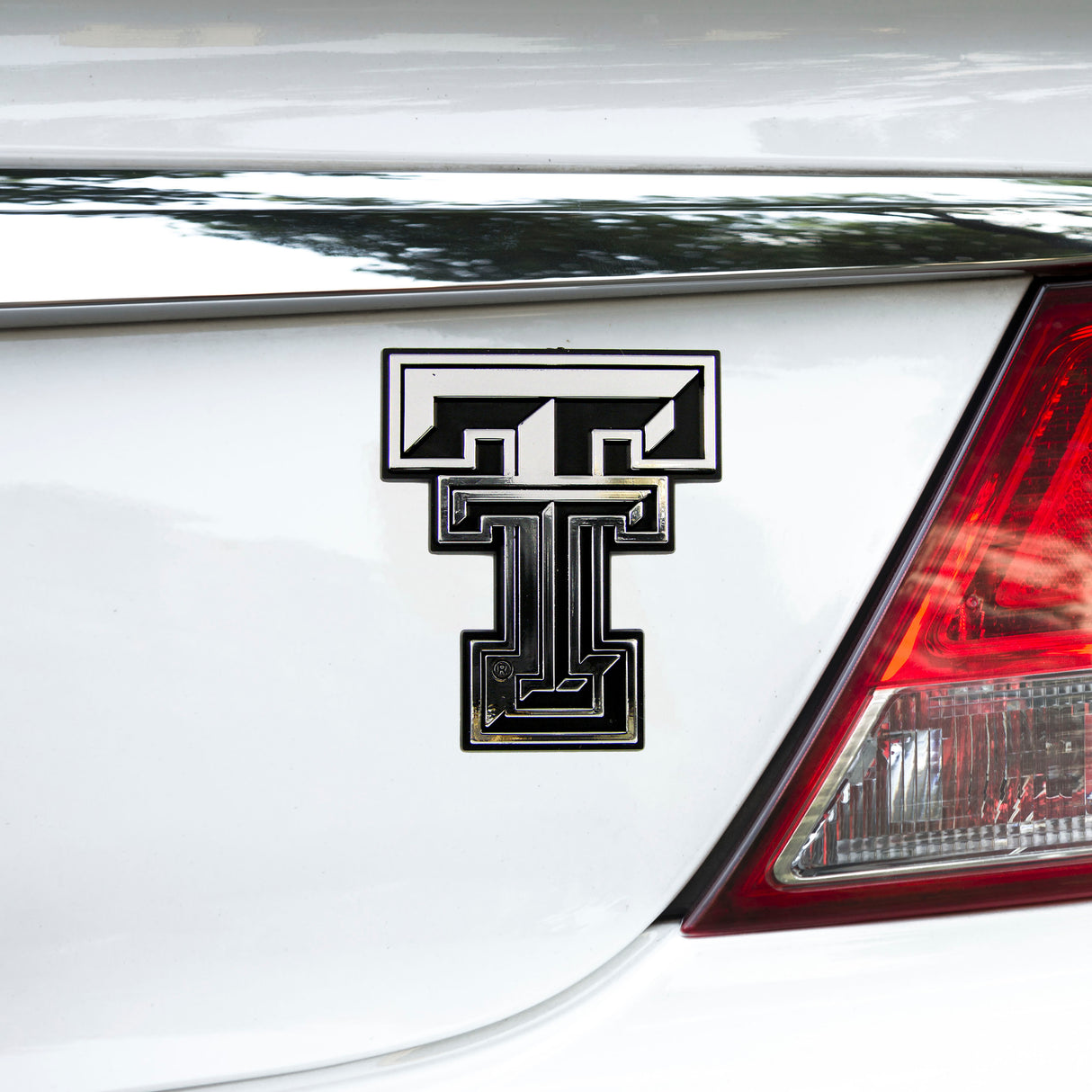 Fanmats Texas Tech Red Raiders Molded Chrome Plastic Emblem Fan Gear NCAA Texas Tech Red Raiders