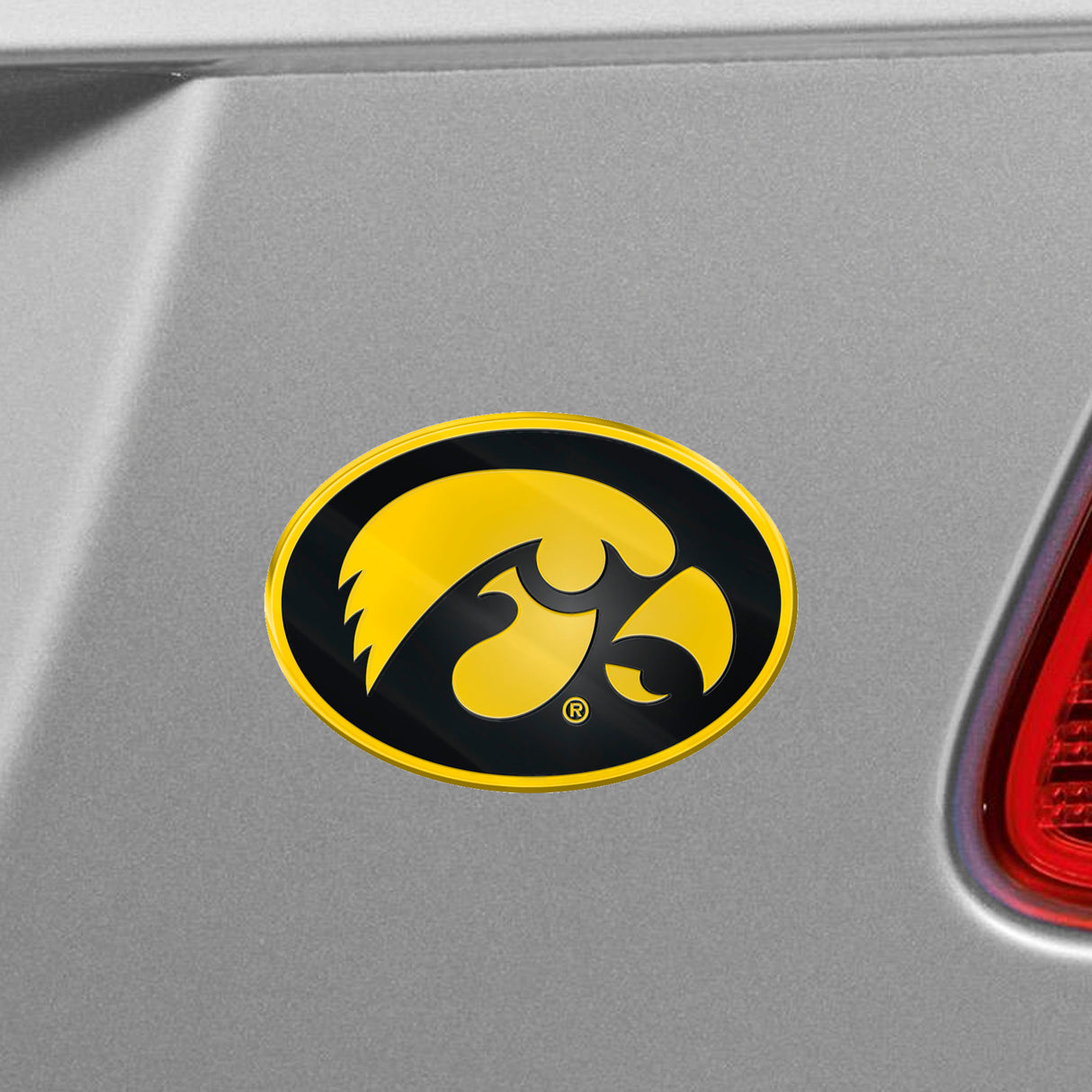 Fanmats Iowa Hawkeyes Heavy Duty Aluminum Embossed Color Emblem Fan Gear NCAA Iowa Hawkeyes