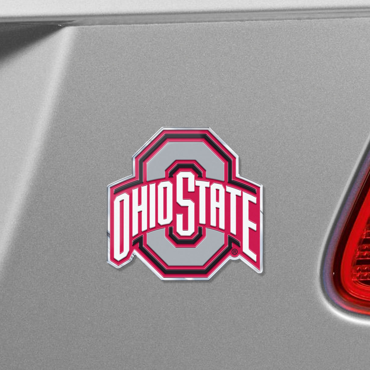 Fanmats Ohio State Buckeyes Heavy Duty Aluminum Embossed Color Emblem - Alternate Fan Gear NCAA Ohio State Buckeyes