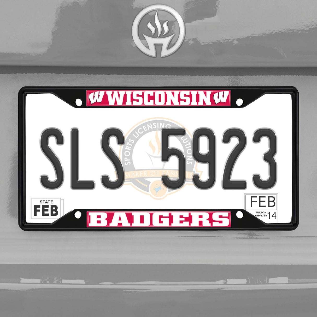 Fanmats Wisconsin Badgers Metal License Plate Frame Black Finish Fan Gear NCAA Wisconsin Badgers