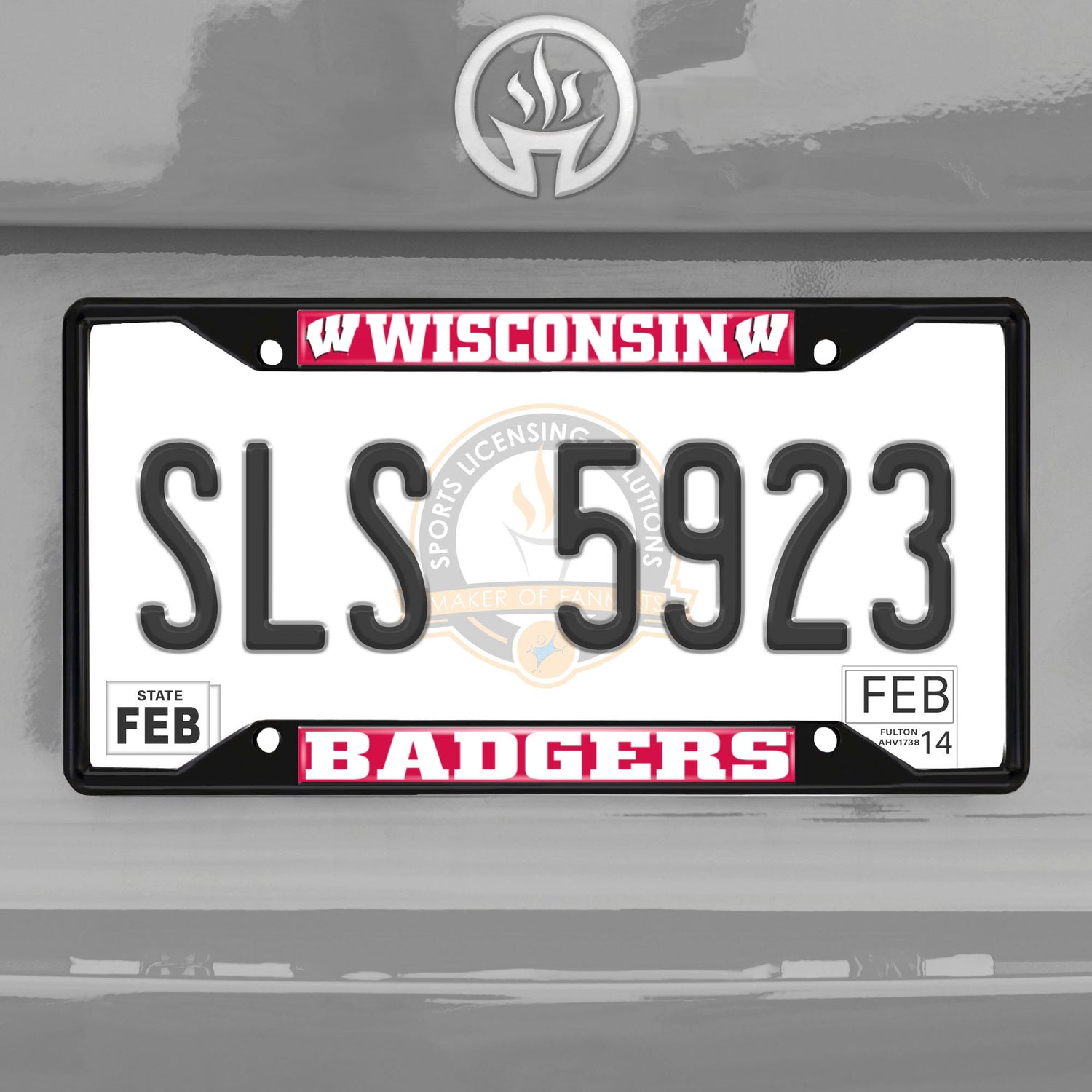 Fanmats Wisconsin Badgers Metal License Plate Frame Black Finish Fan Gear NCAA Wisconsin Badgers