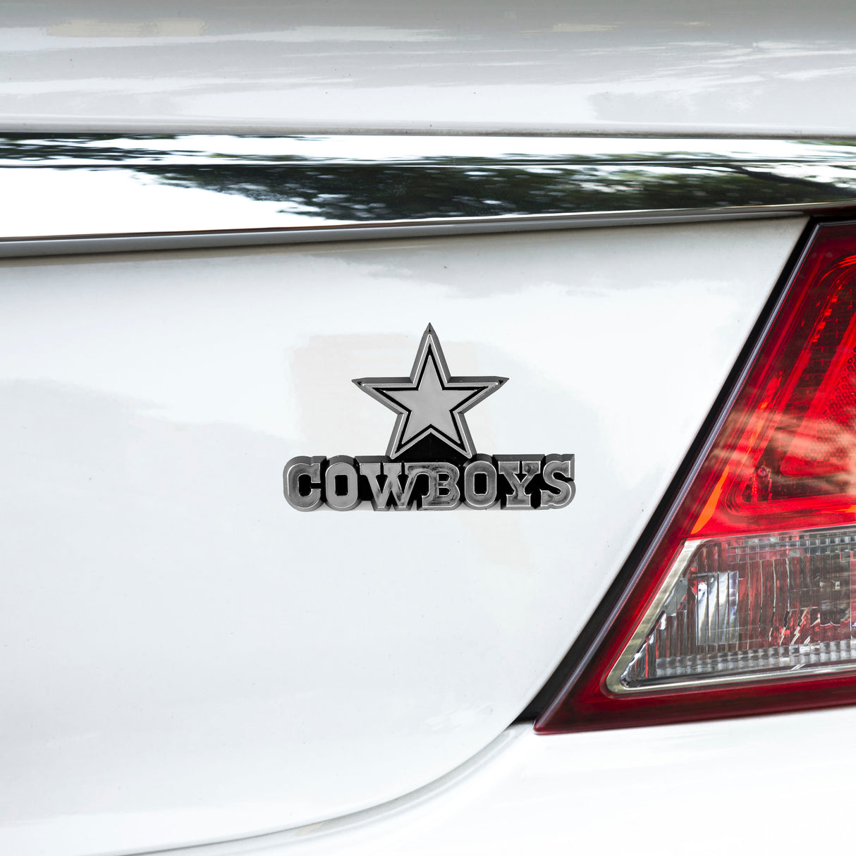 Fanmats Dallas Cowboys Molded Chrome Plastic Emblem Fan Gear NFL Dallas Cowboys