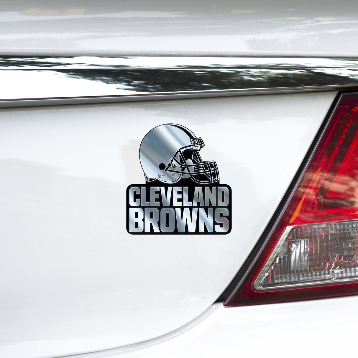 Fanmats Cleveland Browns Molded Chrome Plastic Emblem Fan Gear NFL Cleveland Browns