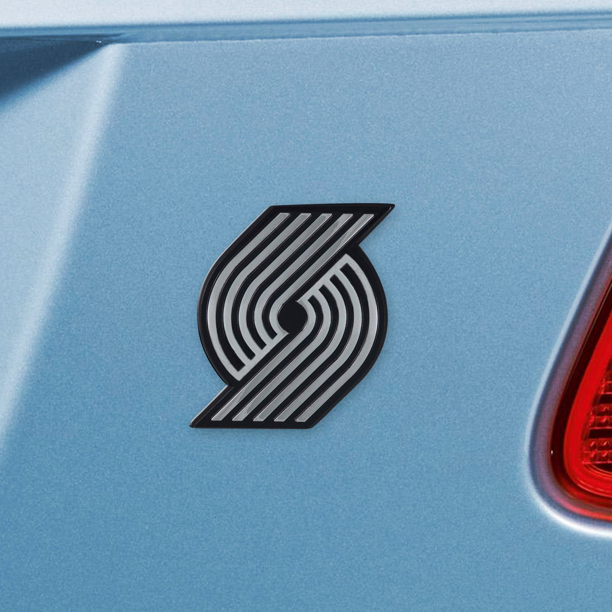 Fanmats Portland Trail Blazers 3D Chrome Metal Emblem Fan Gear NBA Portland Trail Blazers