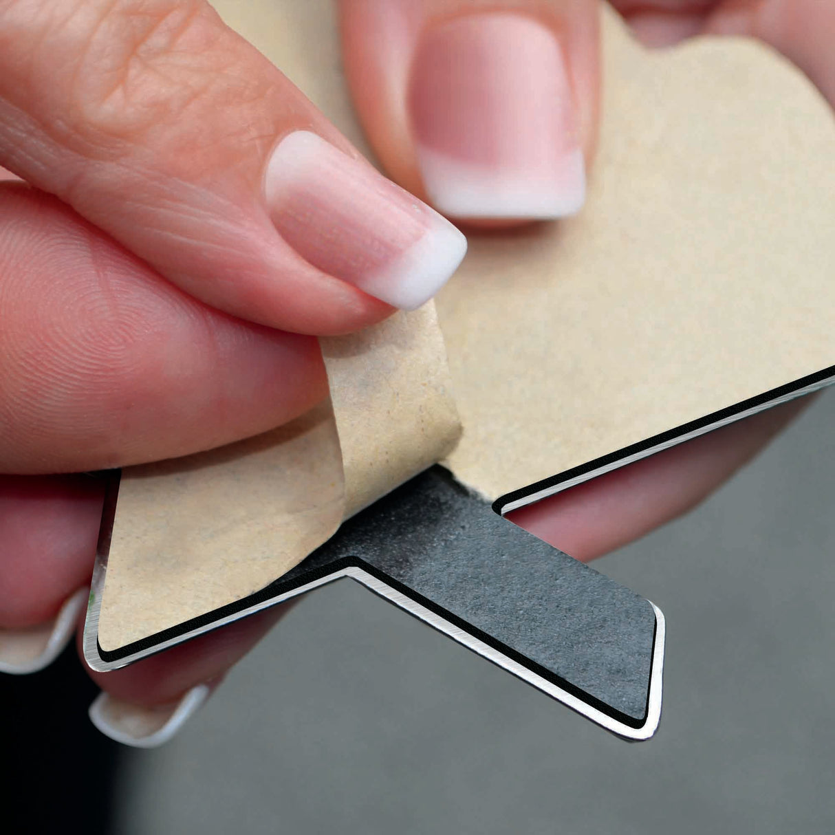 Fanmats Kentucky Wildcats 3D Chrome Metal Emblem Fan Gear NCAA Kentucky Wildcats