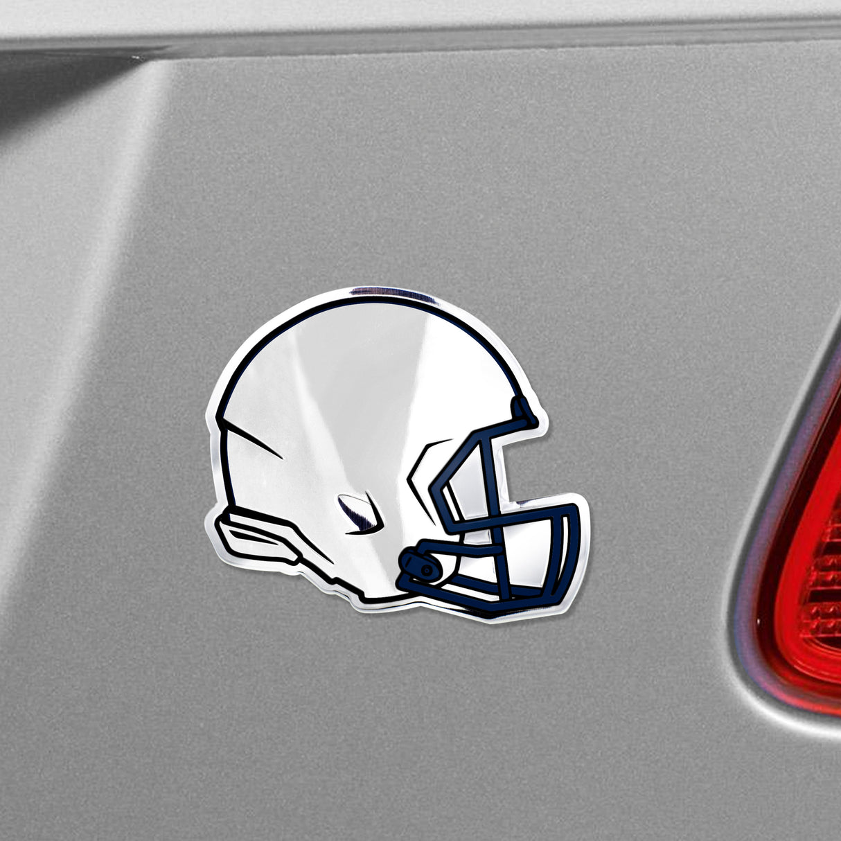 Fanmats Penn State Nittany Lions Heavy Duty Aluminium Helmet Emblem Fan Gear NCAA Penn State Nittany Lions