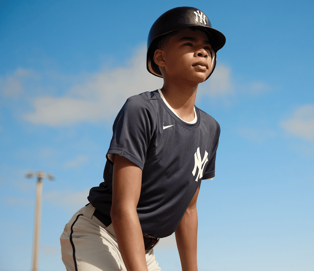 Nike Oakland Athletics Youth Institutional Short Sleeve Crew Neck Tee Fan Gear MLB Oakland Athletics