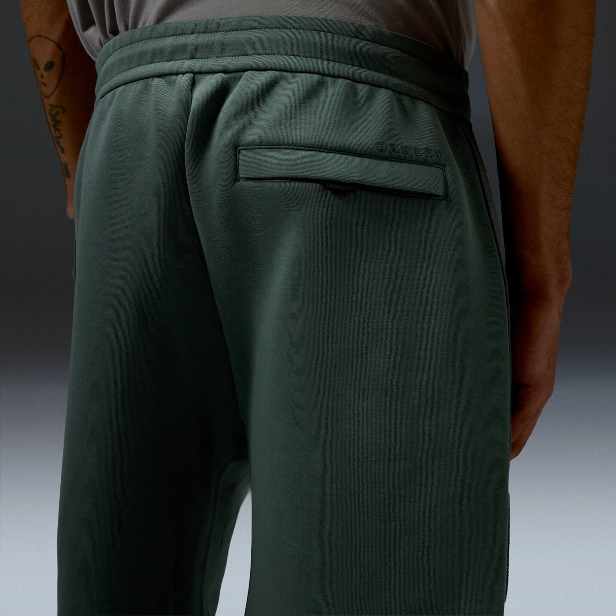 Oakley Men's Reserve Momento Shorts-6