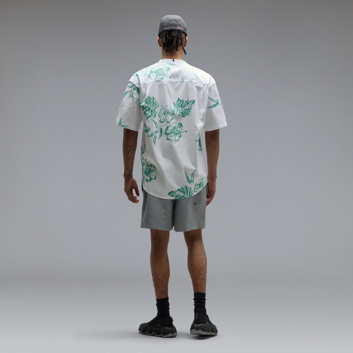 Oakley Men's Hibiscus Breeze Tee-7
