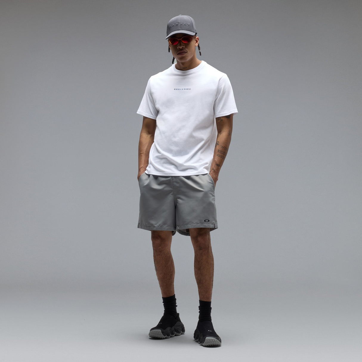 Oakley Men's Futurescape Logo Hibiscus Tee-2