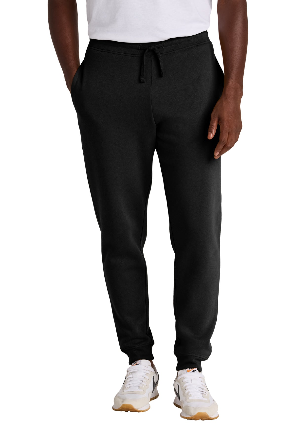 District Men's V.I.T. Fleece Jogger DT6107