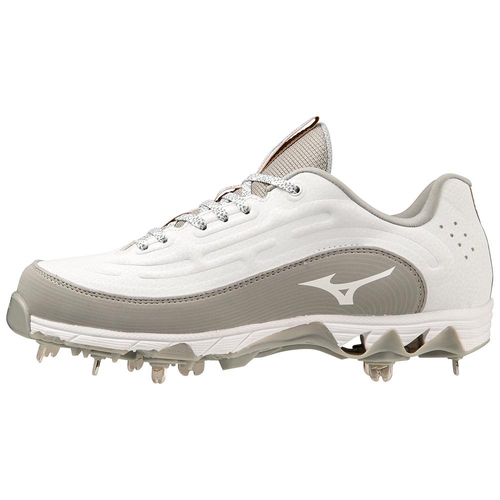 Mizuno 9-Spike Swift 8 Low Women's Metal Softball Cleat Softball Footwear All