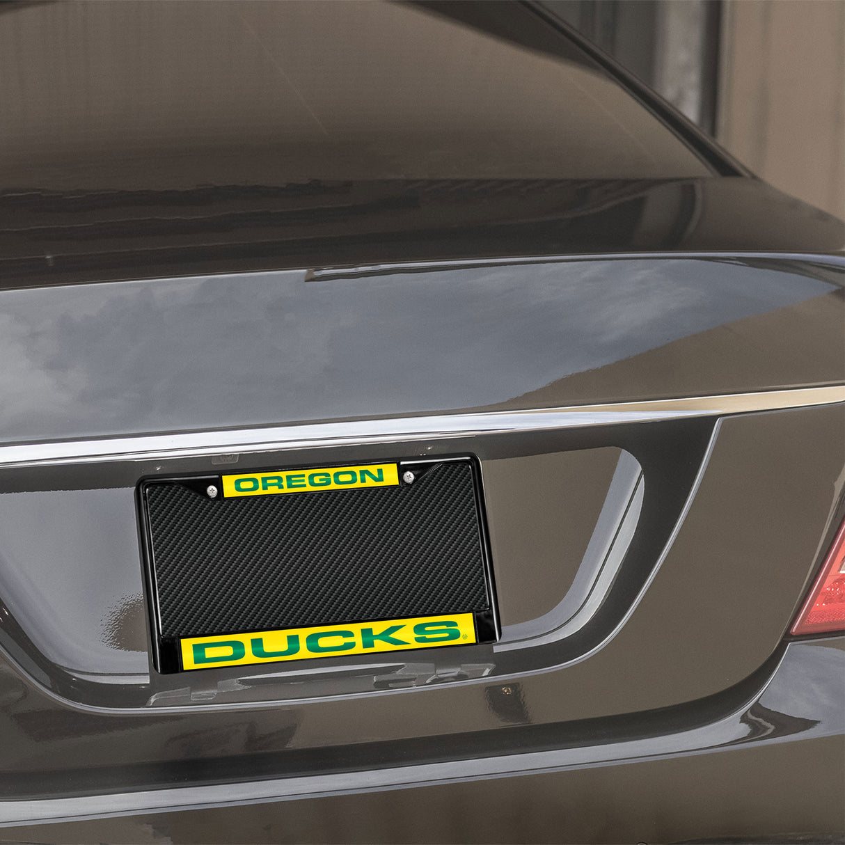 NCAA Oregon Ducks Laser Cut Chrome License Plate Frame Black Fan Gear NCAA Oregon Ducks