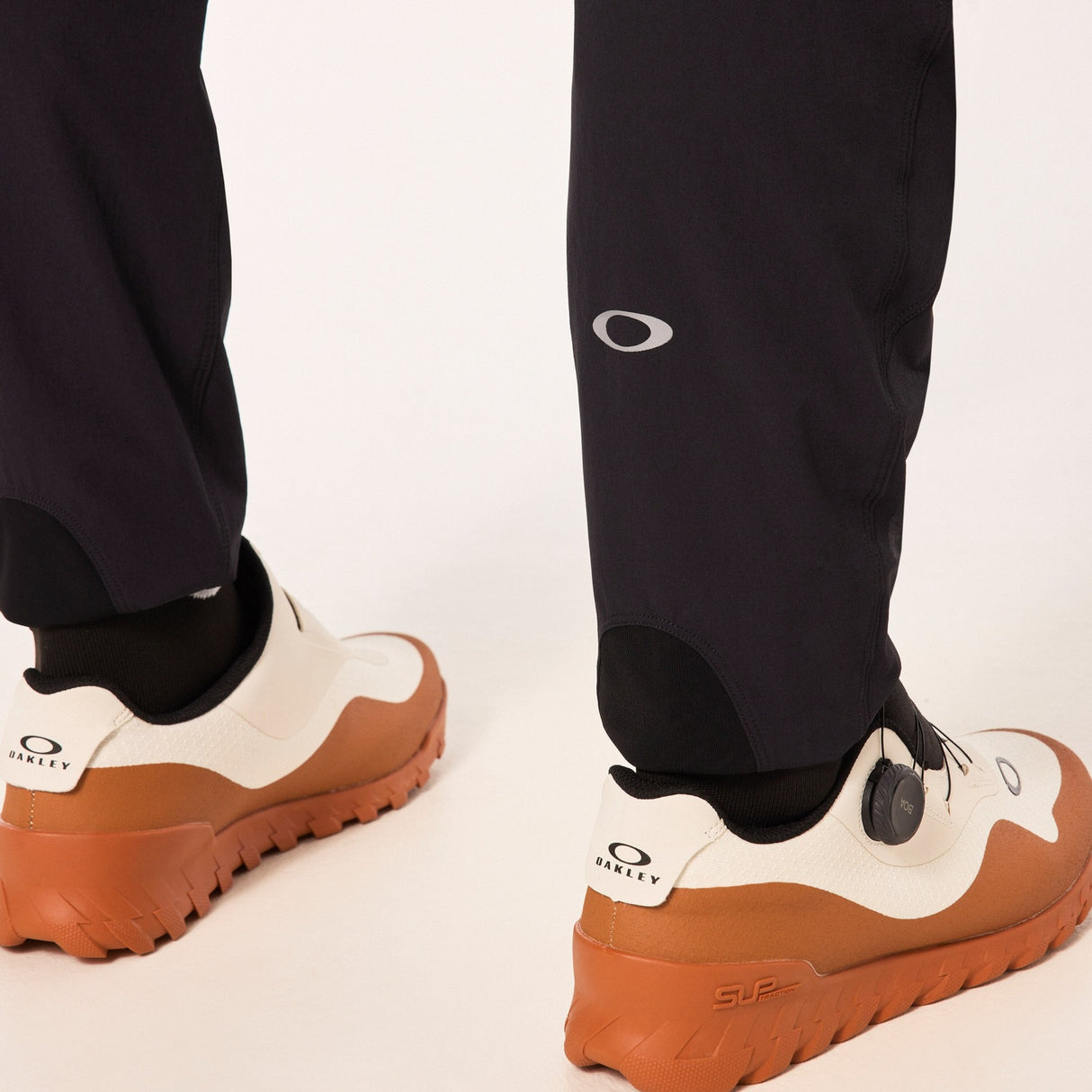 Oakley Men's Seeker Airline Pant Mens Apparel Pants & Sweatpants