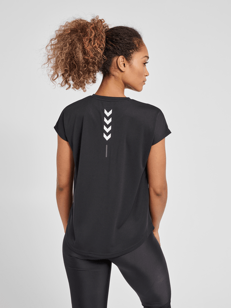 Hummel Women's Te Tola Loose T-Shirt Womens Apparel Shirts & Tops