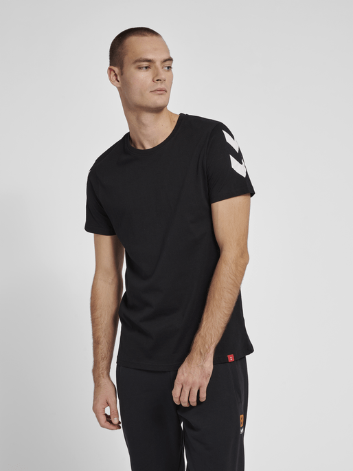Hummel Men's Legacy Chevron T-Shirt Hummel
