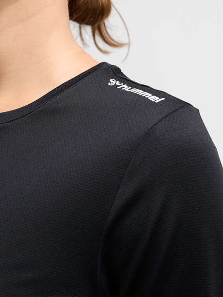 Hummel Women's Mt Aura Mesh Long Sleeve T-Shirt Womens Apparel Shirts & Tops