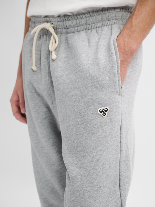 Hummel Men's Regular Sweatpants Mens Apparel Pants & Sweatpants