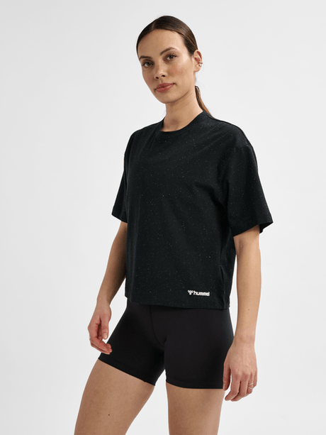Hummel Women's Mt Ultra Boxy T-Shirt Womens Apparel Shirts & Tops