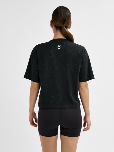 Hummel Women's Mt Ultra Boxy T-Shirt Womens Apparel Shirts & Tops
