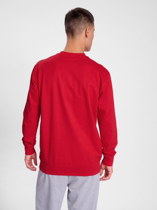 Hummel Men's Go 2.0 Sweatshirt Mens Apparel Sweatshirts & Fleece
