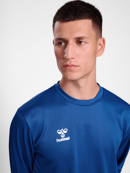 Hummel Men's Essential Sweatshirt Mens Apparel Sweatshirts & Fleece