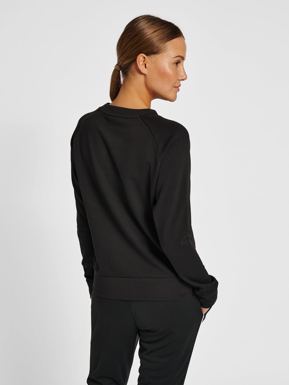 Hummel Women's Icons Sweatshirt Womens Apparel Sweatshirts & Fleece