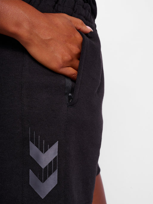 Hummel Women's Woven Travel Shorts Womens Apparel Shorts