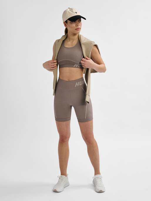 Hummel Women's Te Christel Seamless Shorts Womens Apparel Shorts