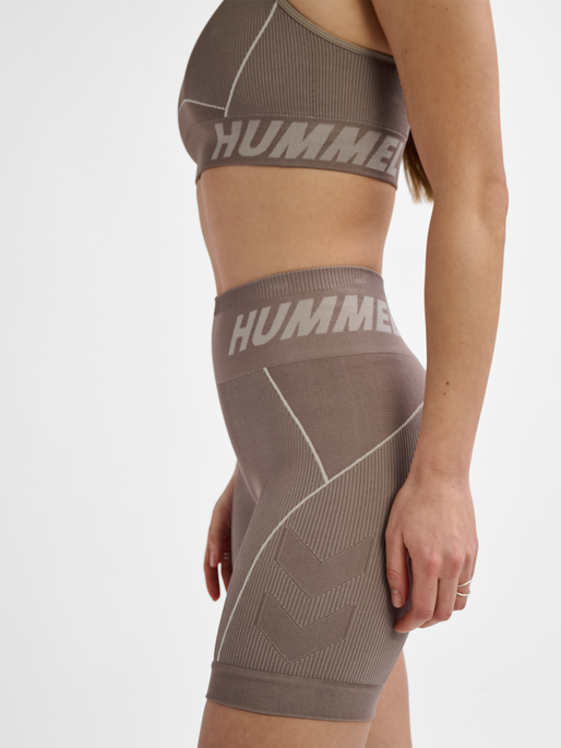 Hummel Women's Te Christel Seamless Shorts Womens Apparel Shorts