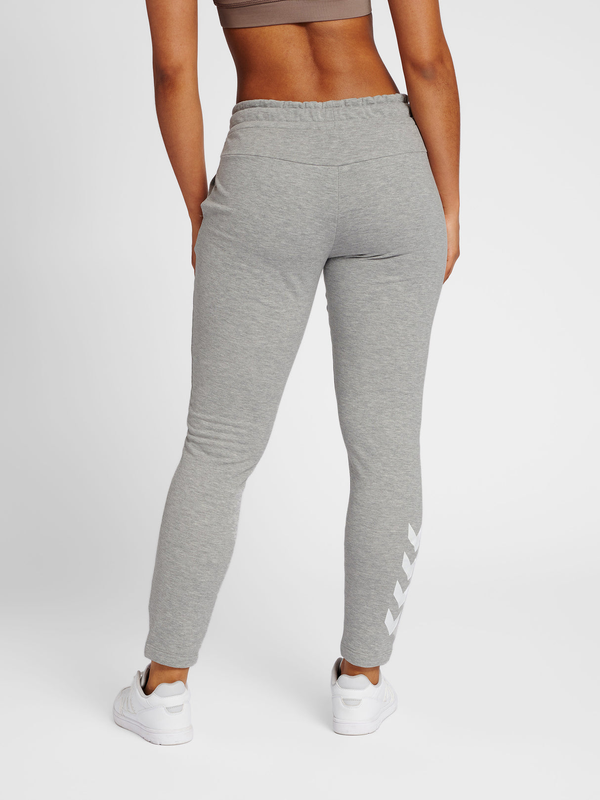 Hummel Women's Noni 2.0 Tapered Pants Womens Apparel Pants & Sweatpants