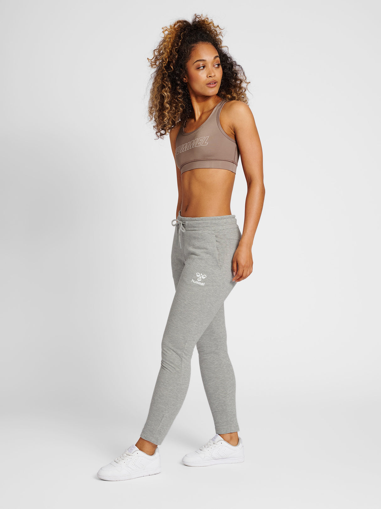 Hummel Women's Noni 2.0 Tapered Pants Womens Apparel Pants & Sweatpants