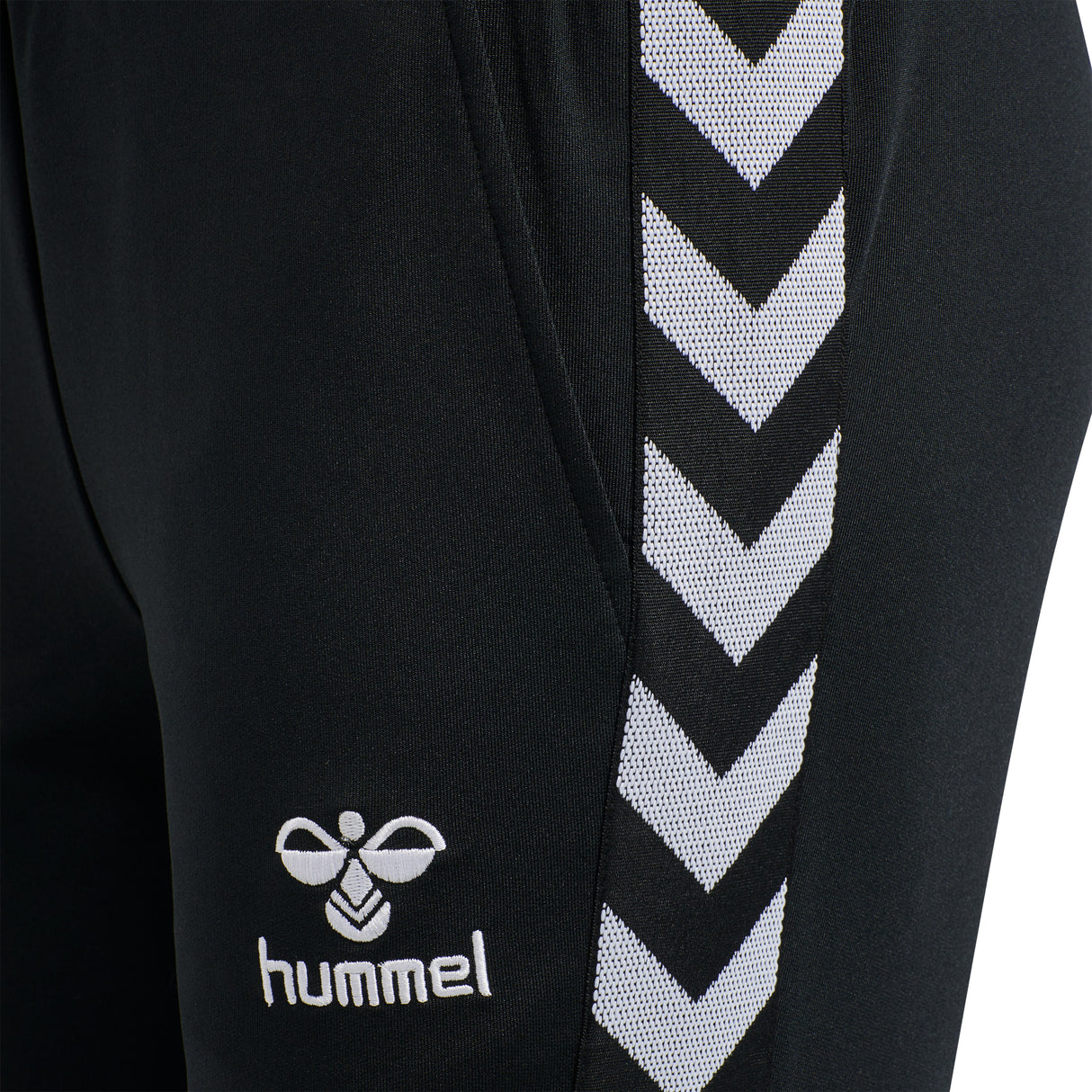 Hummel Women's Nelly 2.0 Tapered Pants Womens Apparel Pants & Sweatpants