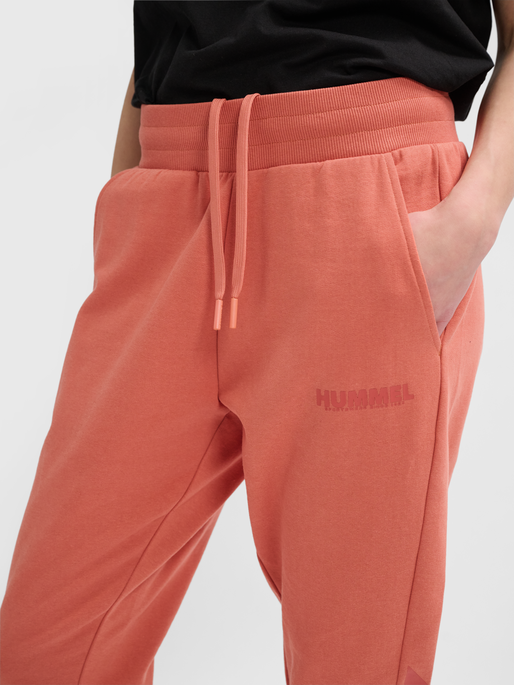 Hummel Women's Legacy Tapered Pants Womens Apparel Pants & Sweatpants