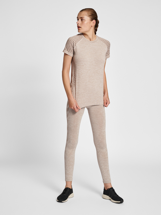 Hummel Women's Ci Seamless Mid Waist Tights Womens Apparel Pants & Sweatpants