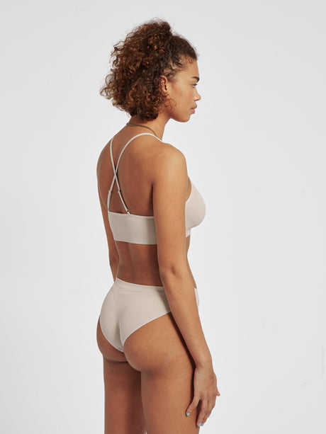 Hummel Women's Juno Seamless Bra Womens Apparel Bras & Underwear