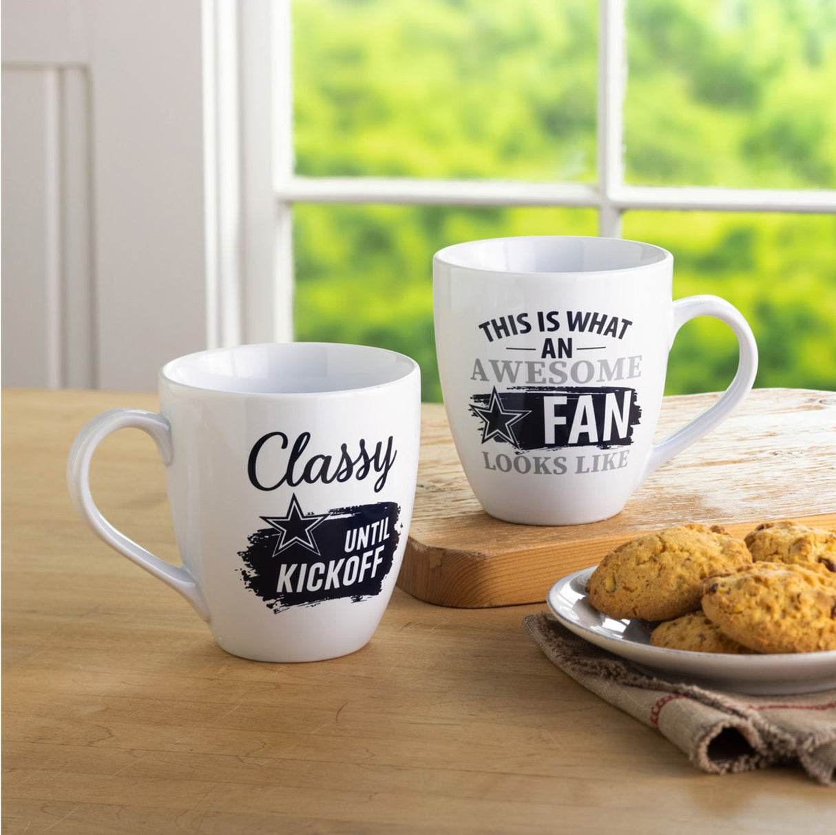 Evergreen Enterprises Dallas Cowboys 2 Piece 17oz Ceramic Coffee Mug Set with Gift Box Fan Gear NFL Dallas Cowboys