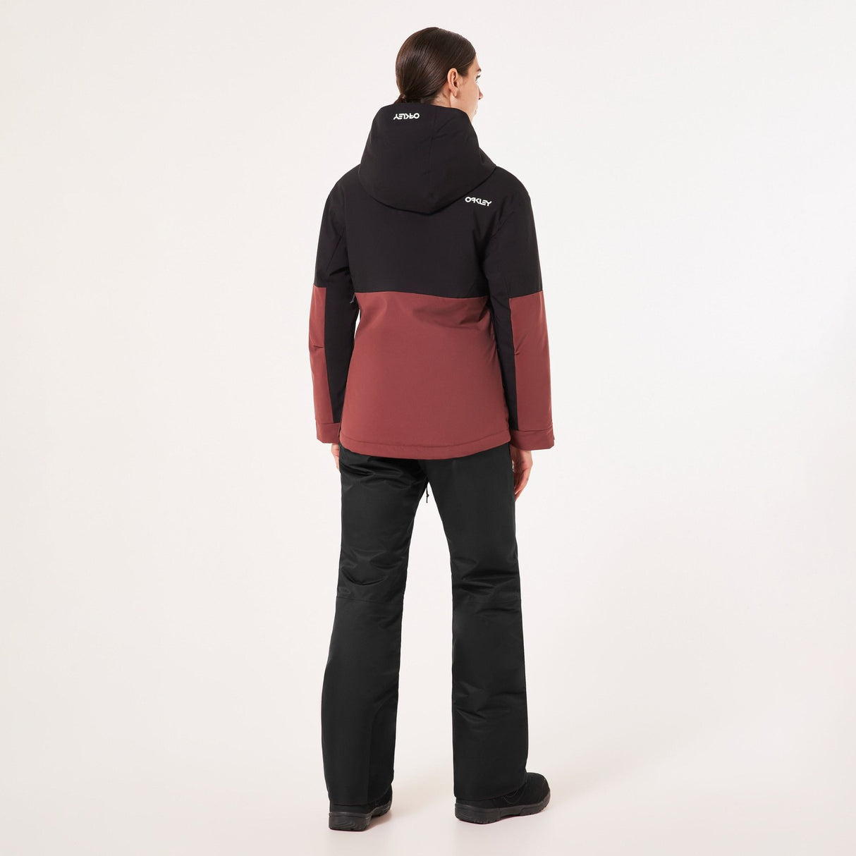 Oakley Women's TNP TBT Insulated Anorak Womens Apparel Jackets & Vests