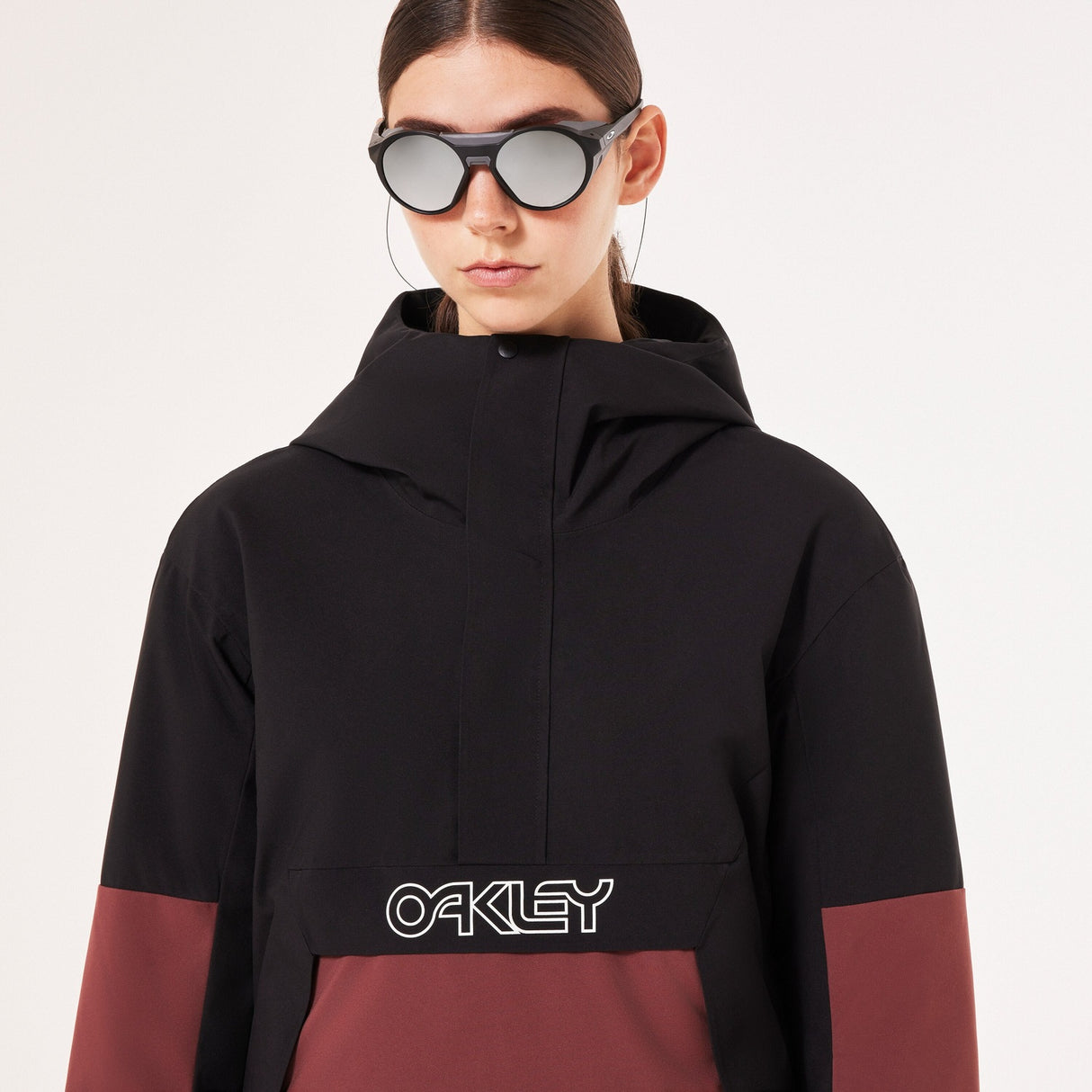 Oakley Women's TNP TBT Insulated Anorak Womens Apparel Jackets & Vests