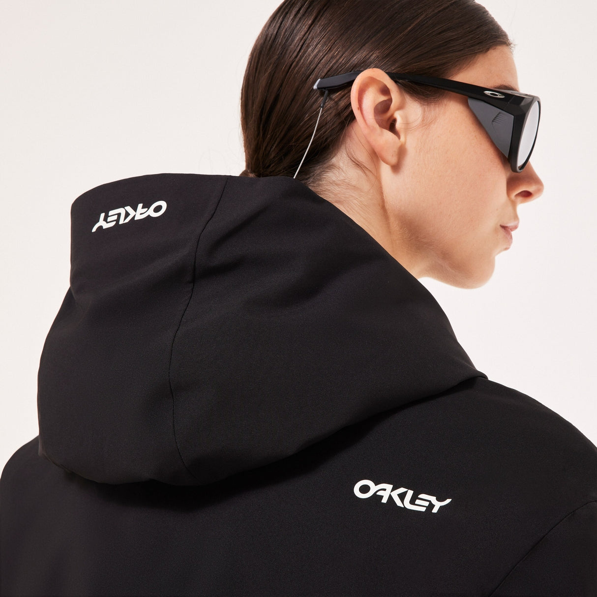 Oakley Women's TNP TBT Insulated Anorak Womens Apparel Jackets & Vests