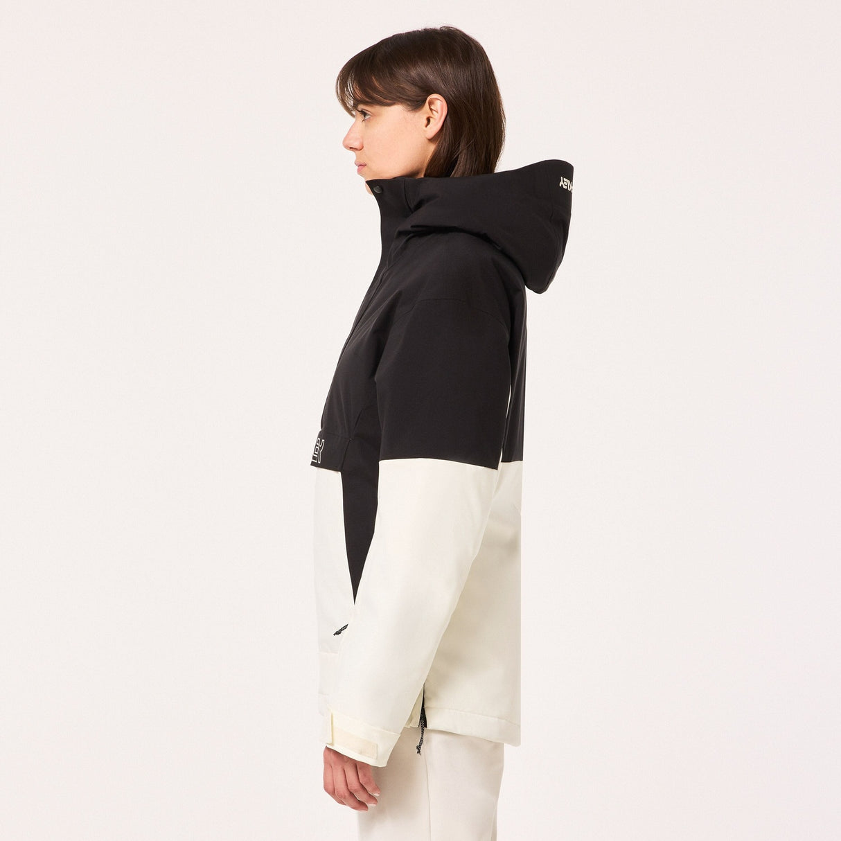 Oakley Women's TNP TBT Insulated Anorak Womens Apparel Jackets & Vests