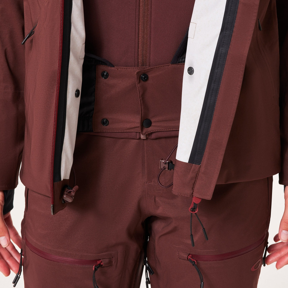 Oakley Women's Outpost RC Shell Jacket Womens Apparel Jackets & Vests